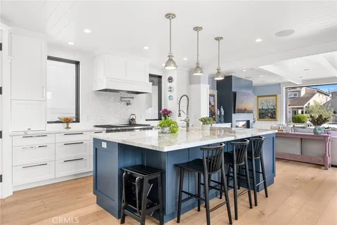 $21,995 | 201 Opal Avenue, Newport Beach, CA 92662