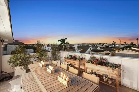 $21,995 | 201 Opal Avenue, Newport Beach, CA 92662