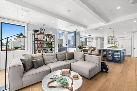 $21,995 | 201 Opal Avenue, Newport Beach, CA 92662