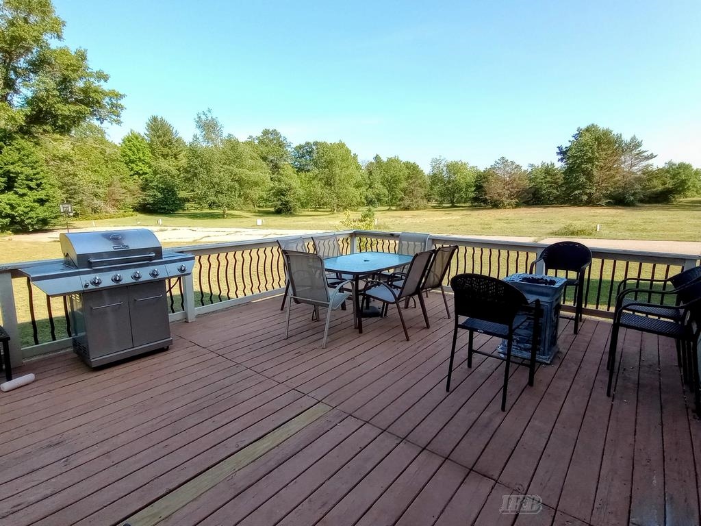 8226 Red Pne Ridge Harrison, MI 48625 - Photo 7 of 60
