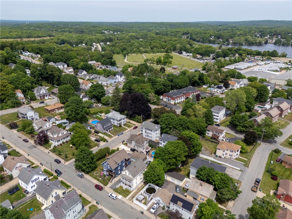 32 Vine Street Woonsocket, RI 02895 - Photo 4 of 34