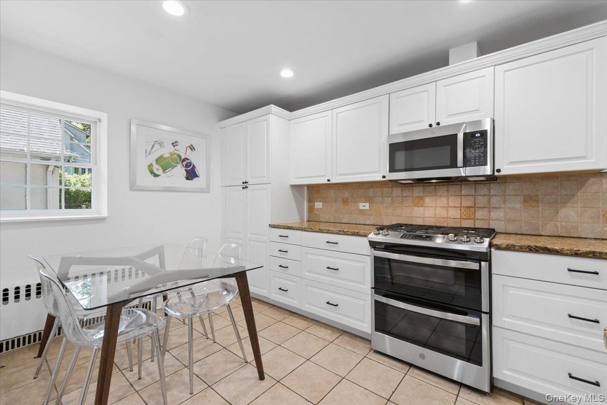 65 Wildwood Road New Rochelle, NY 10804 - Photo 8 of 29