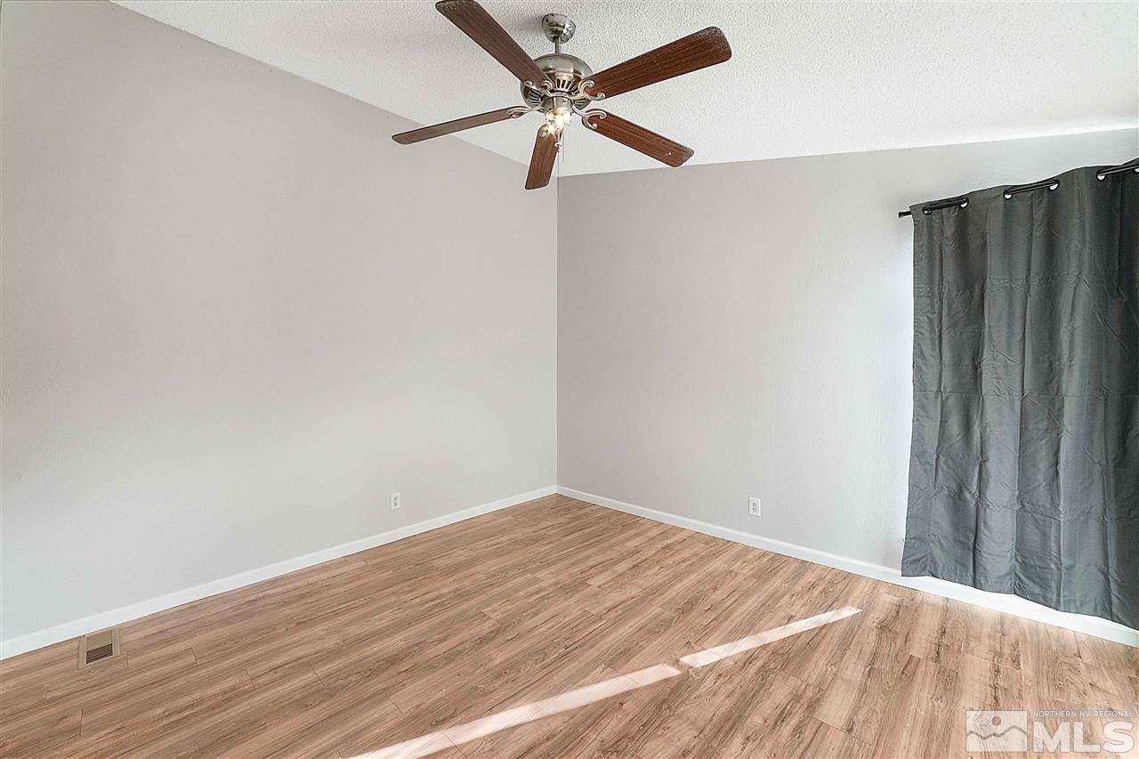 2620 Starks Way Reno, NV 89512 - Photo 5 of 23 Photo 5