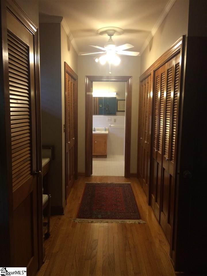 1916 Roe Ford Road Greenville, SC 29617 - Photo 2 of 36 Gallery Image 2