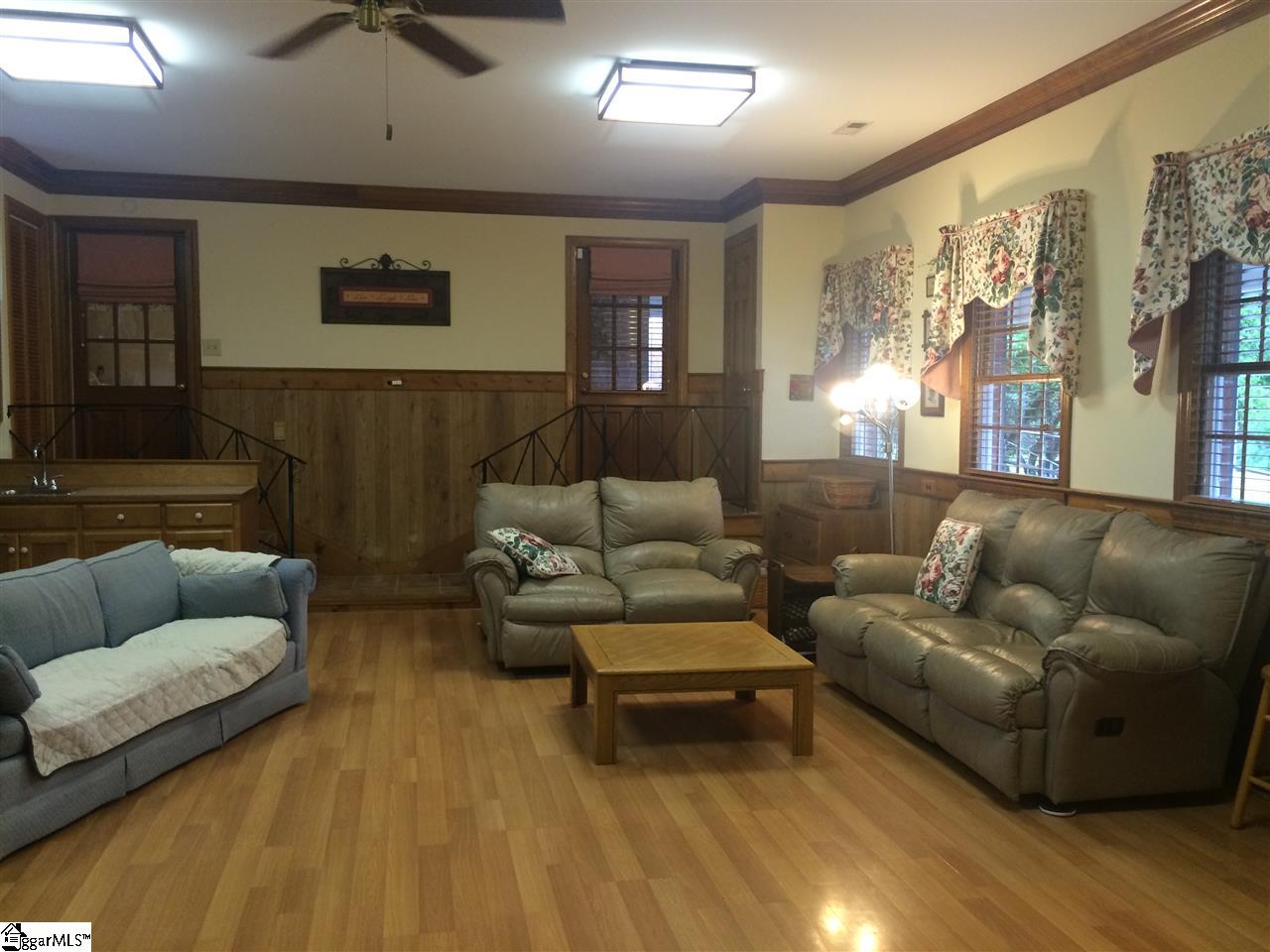 1916 Roe Ford Road Greenville, SC 29617 - Photo 14 of 36 Gallery Image 14