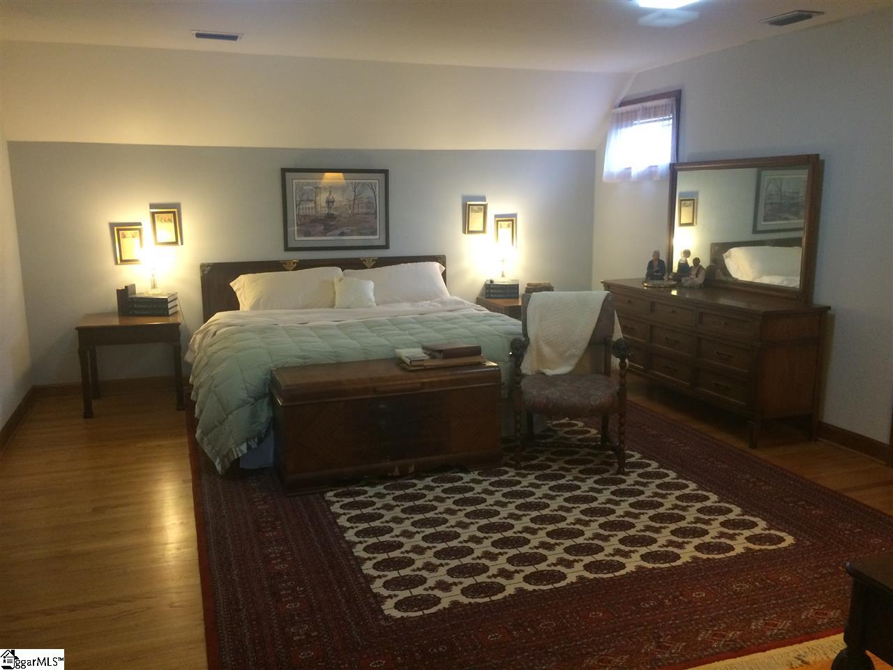 1916 Roe Ford Road Greenville, SC 29617 - Photo 18 of 36 Gallery Image 18