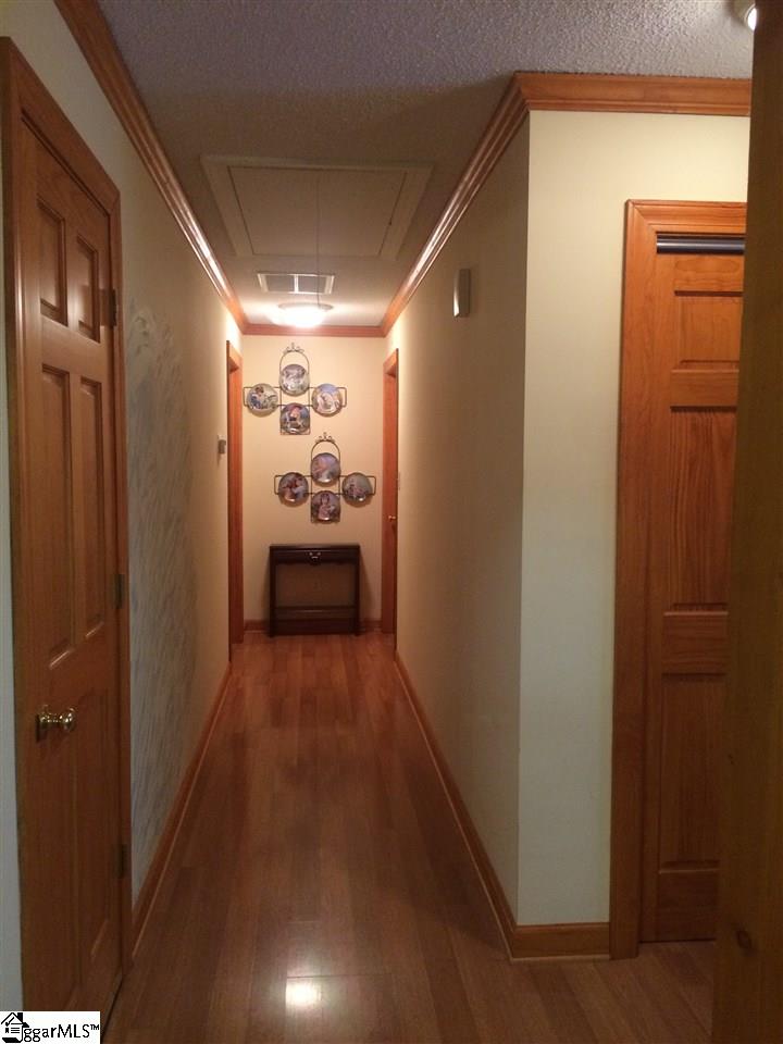 1916 Roe Ford Road Greenville, SC 29617 - Photo 23 of 36 Gallery Image 23