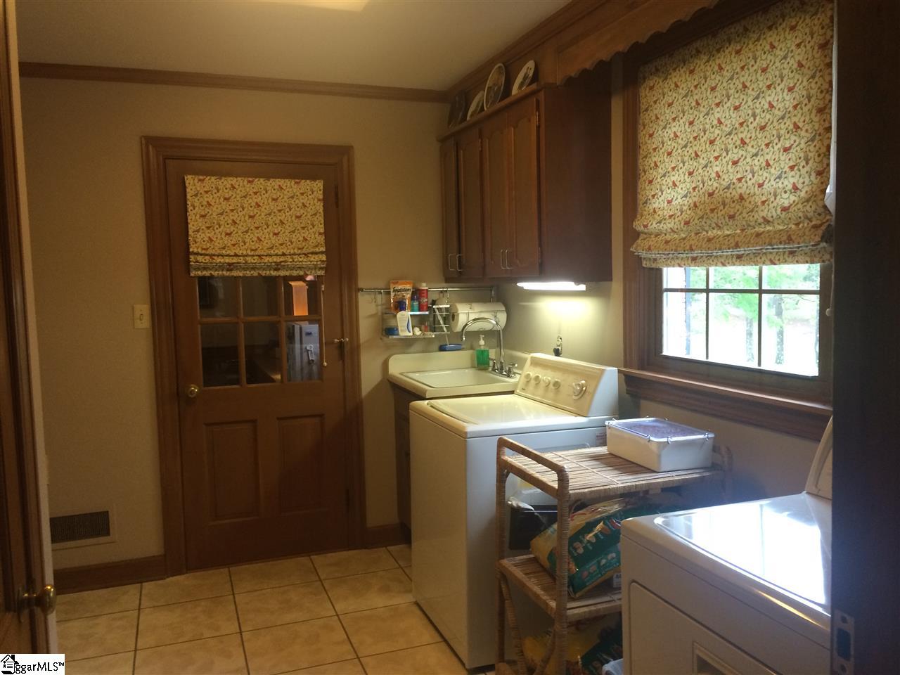 1916 Roe Ford Road Greenville, SC 29617 - Photo 28 of 36 Gallery Image 28