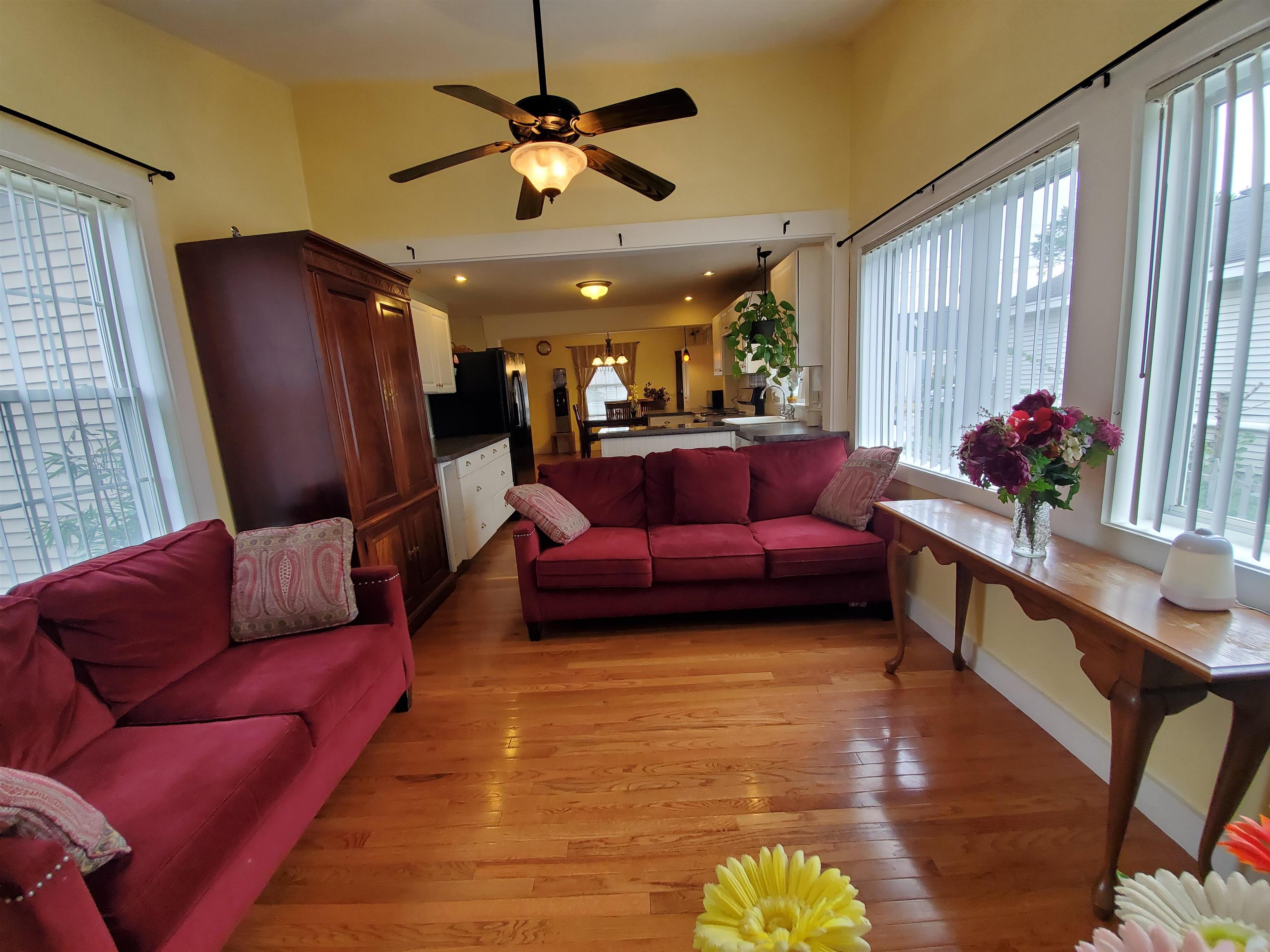 70 Exeter Avenue Manchester, NH 03103 - Photo 7 of 40 Gallery Image 7