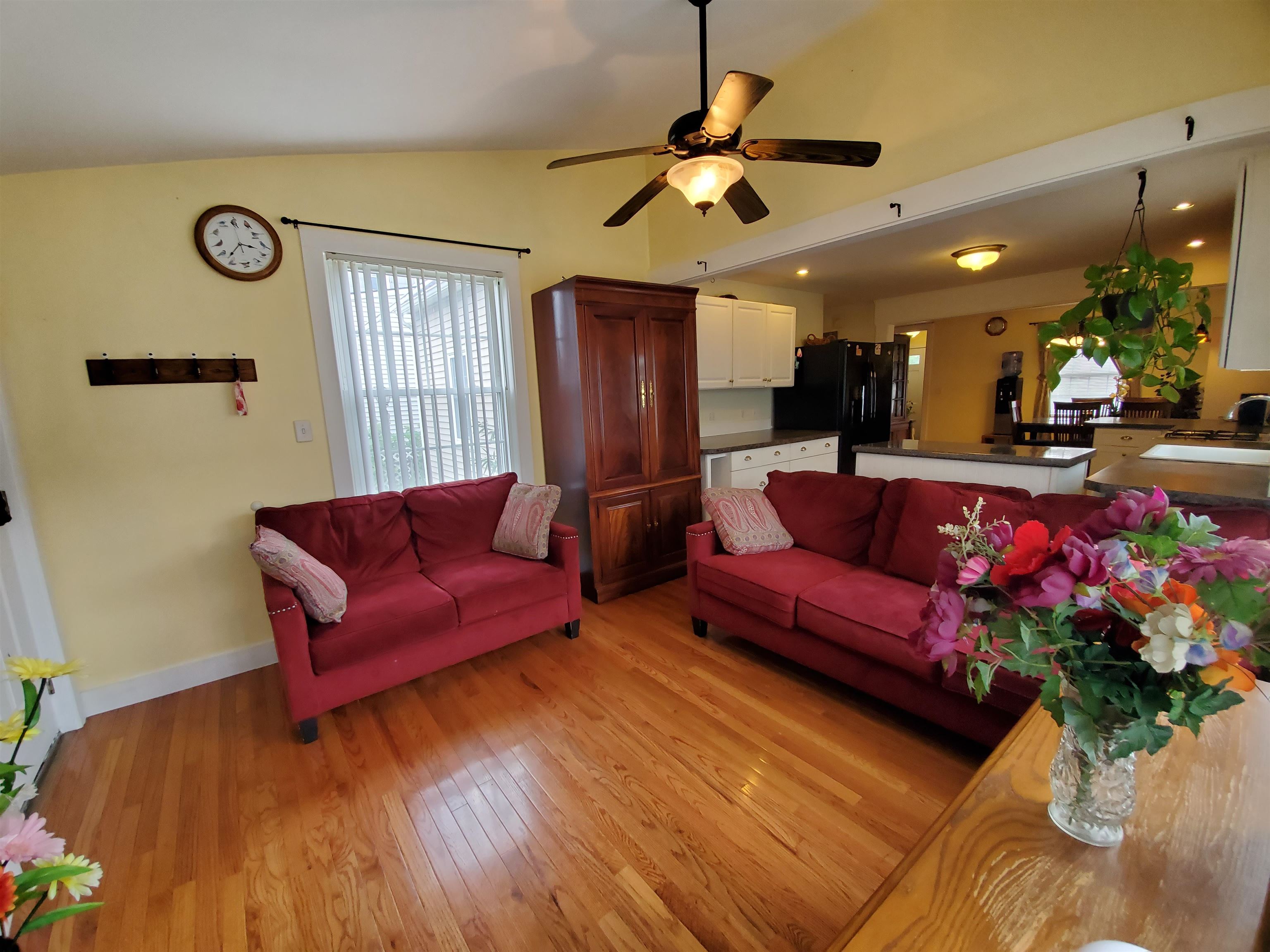 70 Exeter Avenue Manchester, NH 03103 - Photo 8 of 40 Gallery Image 8