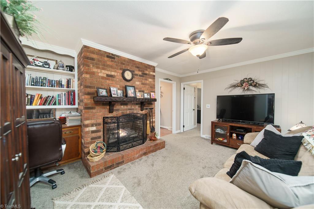 160 Bailey Road Winston-Salem, NC 27107 - Photo 10 of 30 Den