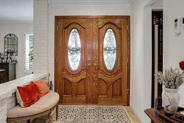 $1,699,000 | 6505 Smoke Tree Avenue, Oak Park, CA 91377