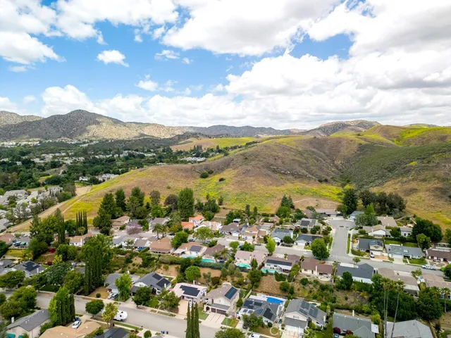 $1,699,000 | 6505 Smoke Tree Avenue, Oak Park, CA 91377