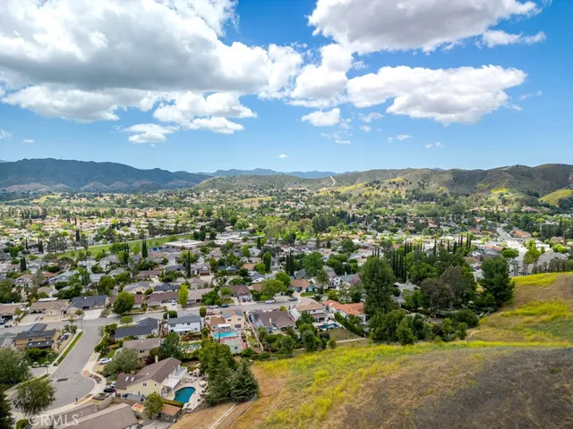 $1,699,000 | 6505 Smoke Tree Avenue, Oak Park, CA 91377