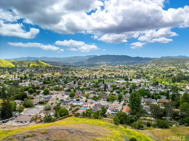 $1,699,000 | 6505 Smoke Tree Avenue, Oak Park, CA 91377