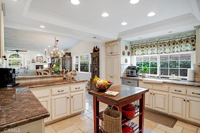 $1,699,000 | 6505 Smoke Tree Avenue, Oak Park, CA 91377