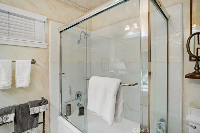 $1,699,000 | 6505 Smoke Tree Avenue, Oak Park, CA 91377