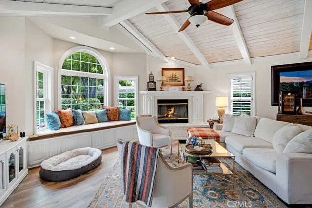 $1,699,000 | 6505 Smoke Tree Avenue, Oak Park, CA 91377