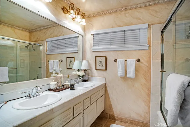 $1,699,000 | 6505 Smoke Tree Avenue, Oak Park, CA 91377