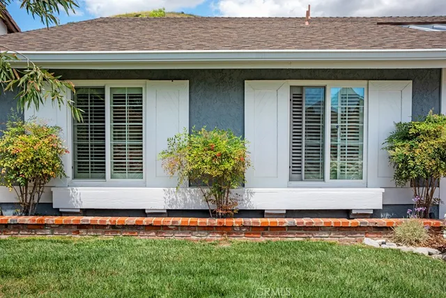 $1,699,000 | 6505 Smoke Tree Avenue, Oak Park, CA 91377