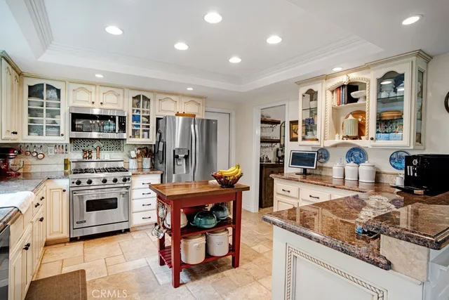 $1,699,000 | 6505 Smoke Tree Avenue, Oak Park, CA 91377