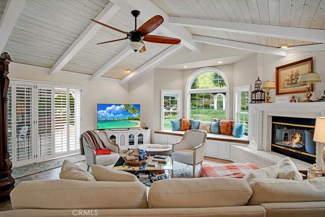 $1,699,000 | 6505 Smoke Tree Avenue, Oak Park, CA 91377