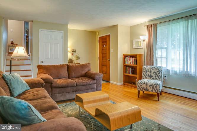 595 Sparton Road York, PA 17403 - Photo 4 of 36 Gallery Image 4