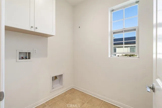 $660,000 | 3126 East Painted Cres Street, Ontario, CA 91762