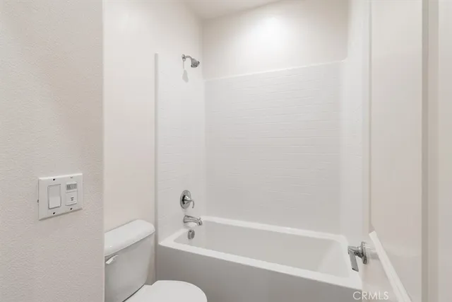 $660,000 | 3126 East Painted Cres Street, Ontario, CA 91762