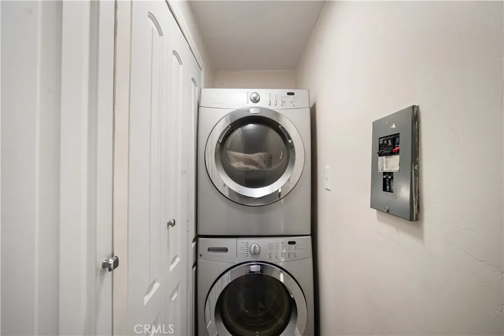 348 Petrol Road Bakersfield, CA 93308 - Photo 20 of 21 a close up view of a washer and dryer