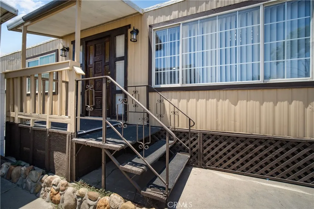 348 Petrol Road Bakersfield, CA 93308 - Photo 4 of 21 a view of balcony with furniture