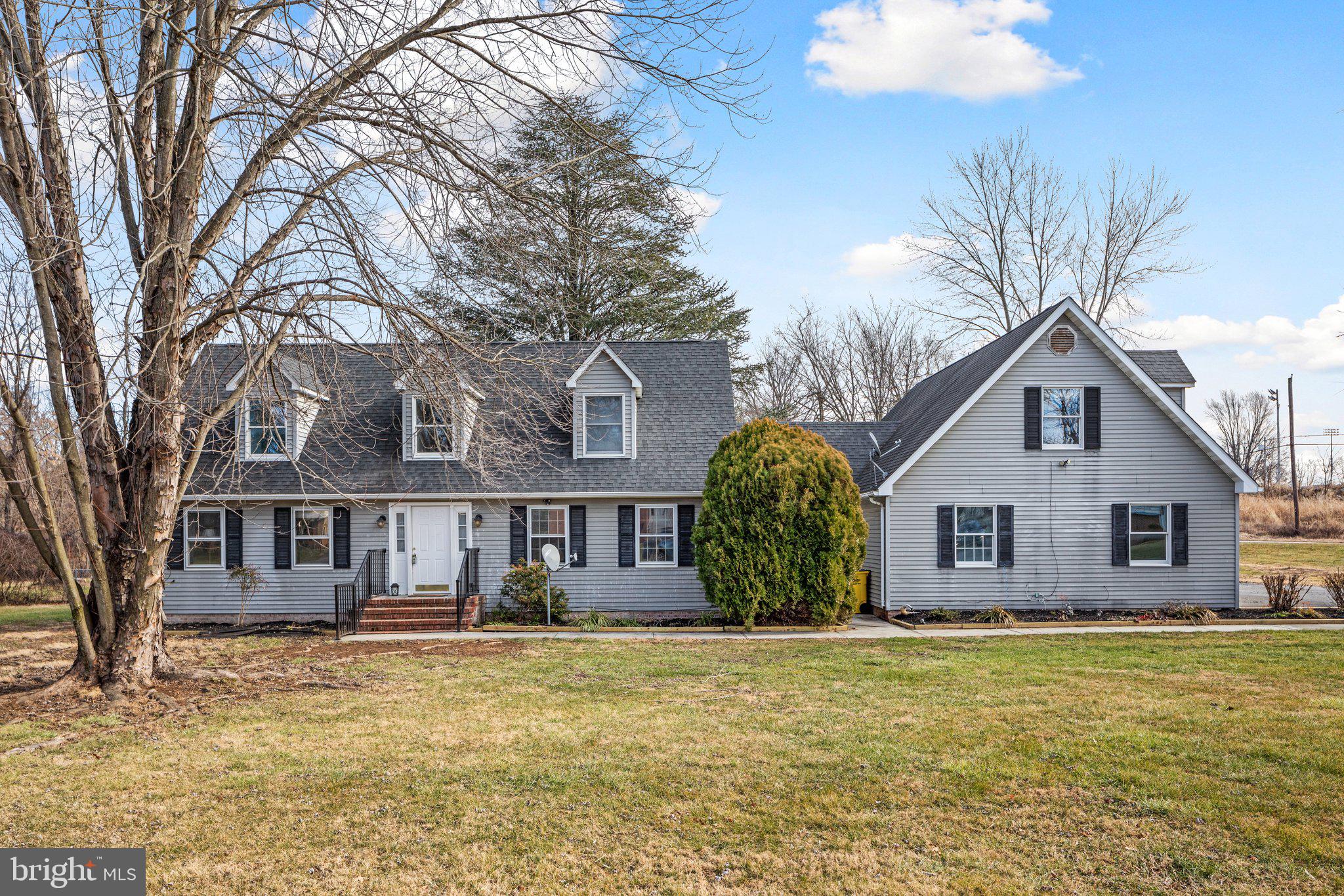 32 7th Street Shenandoah Junction, WV 25442 - Photo 2 of 41