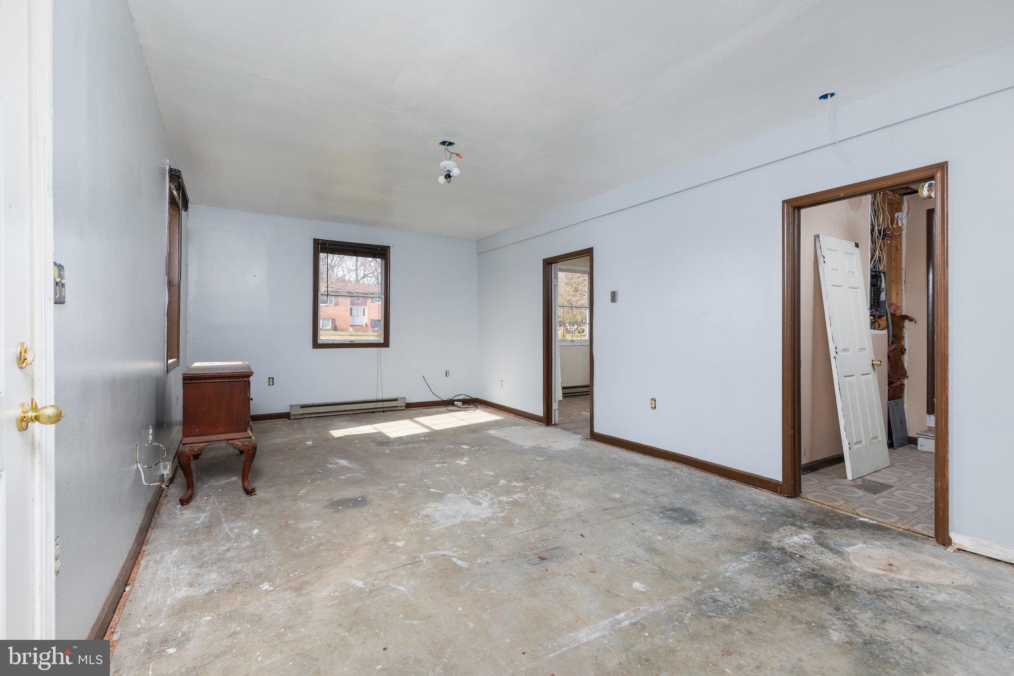 32 7th Street Shenandoah Junction, WV 25442 - Photo 23 of 41 In Law Suite Family Room