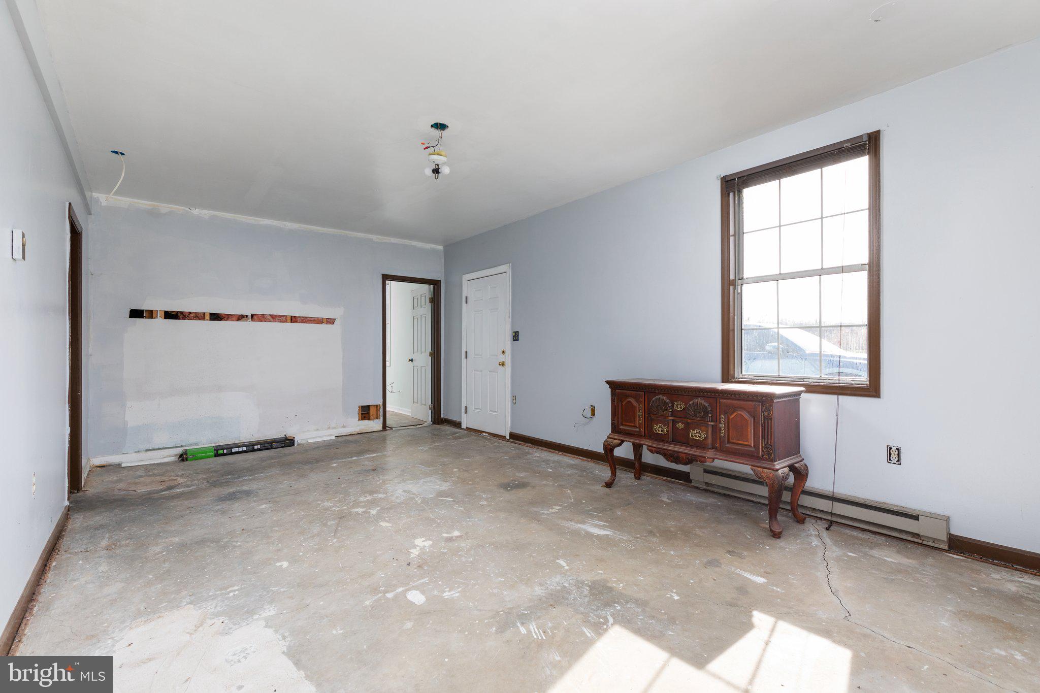 32 7th Street Shenandoah Junction, WV 25442 - Photo 24 of 41 In Law Suite Family Room