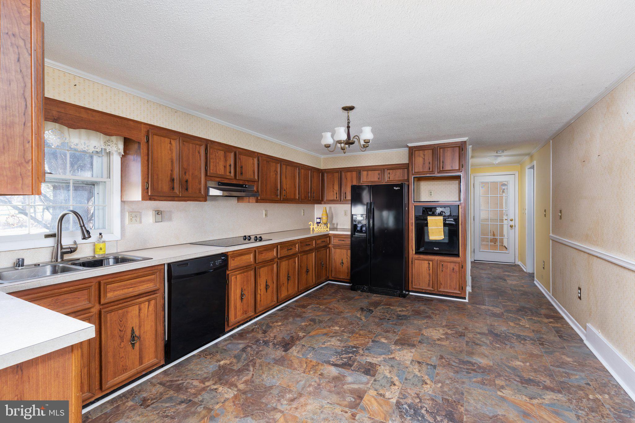 32 7th Street Shenandoah Junction, WV 25442 - Photo 7 of 41