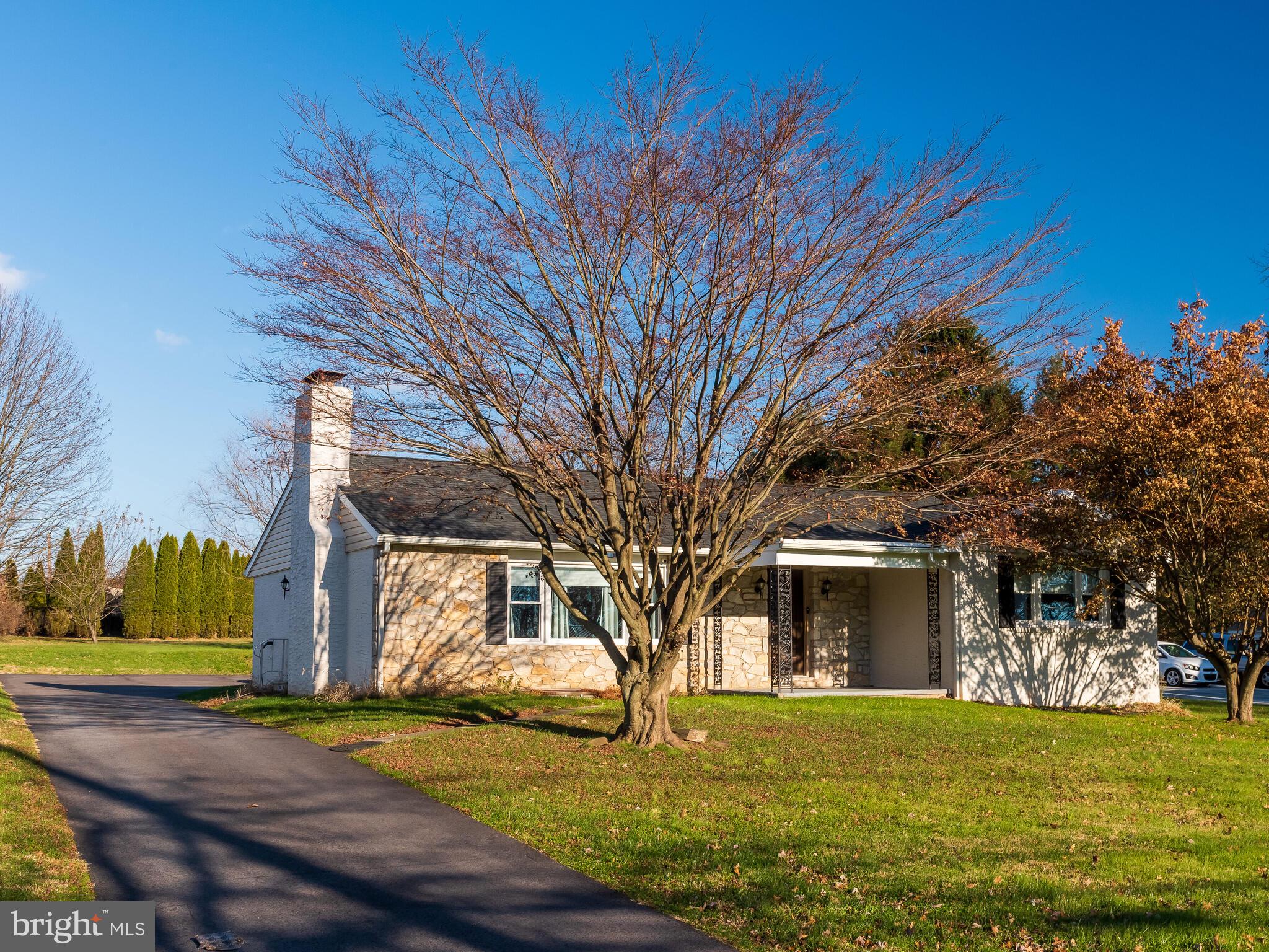 27 Ridge Road Phoenixville, PA 19460 - Photo 1 of 42