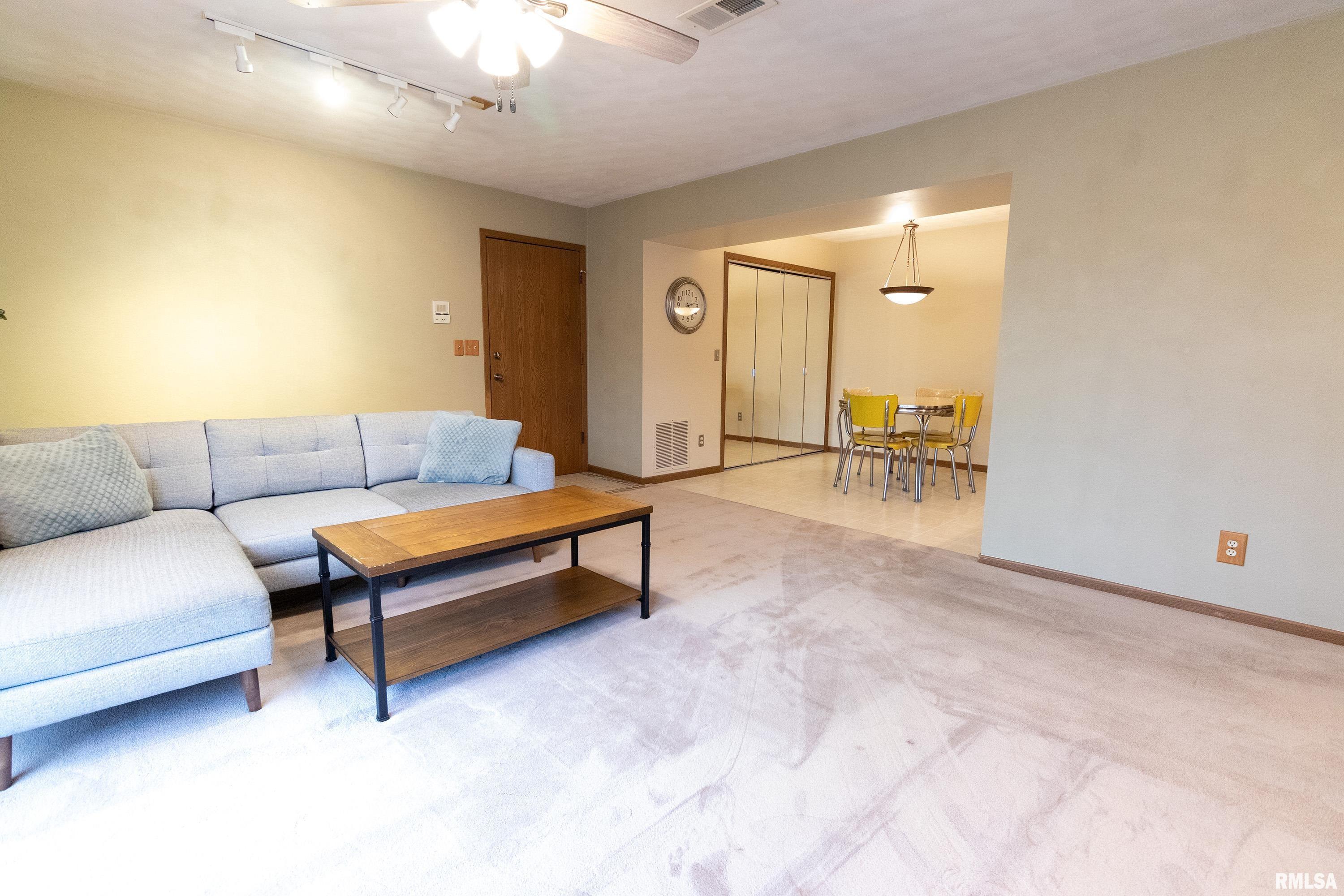 3626 38th Street, Unit 23 Rock Island, IL 61201 - Photo 5 of 16