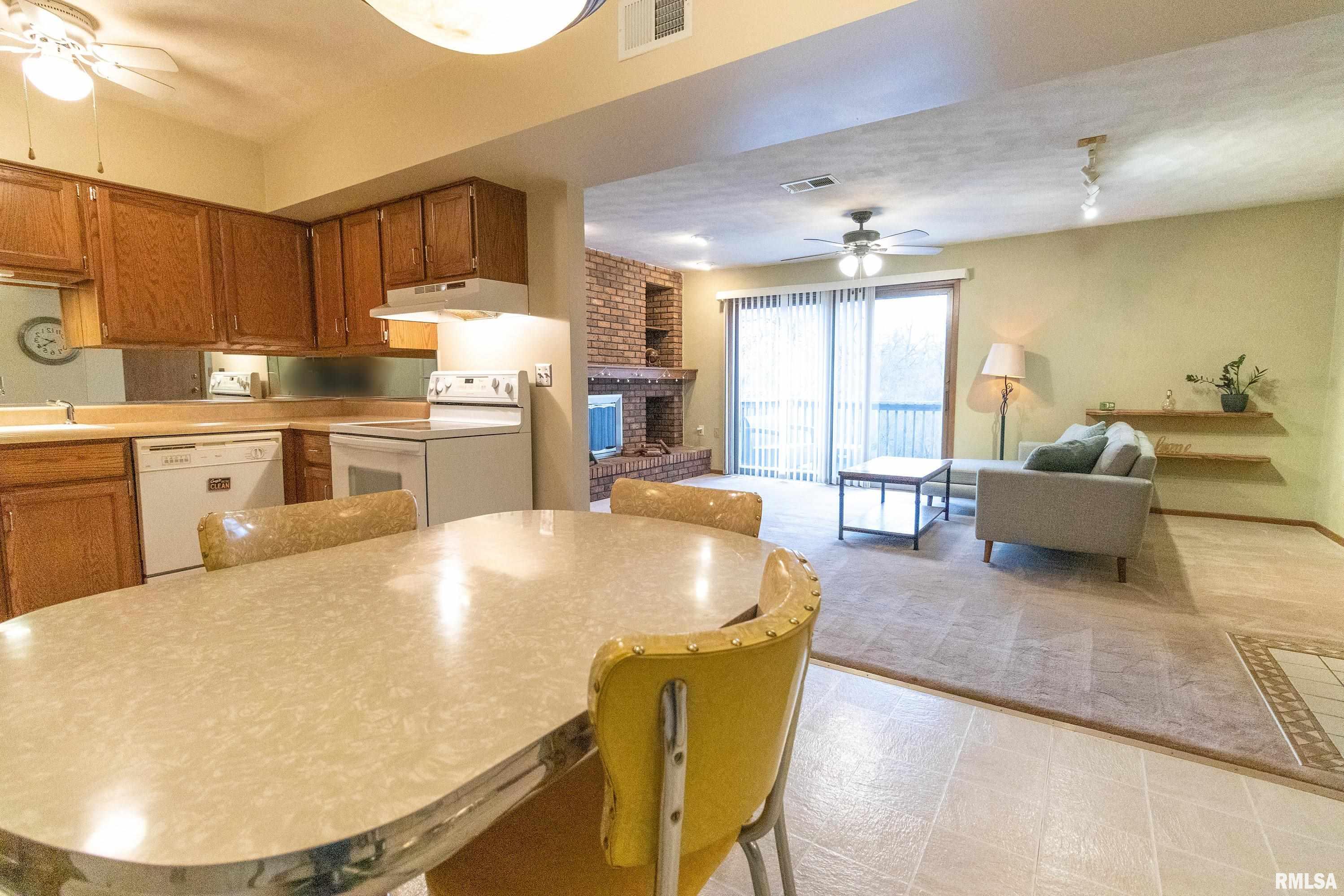 3626 38th Street, Unit 23 Rock Island, IL 61201 - Photo 9 of 16