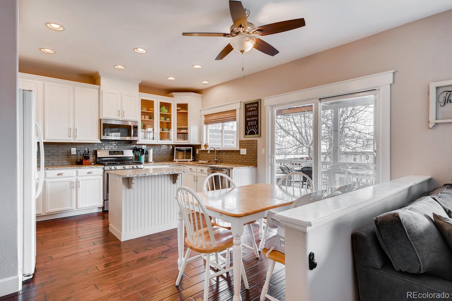 10232 South Rotherwood Circle Highlands Ranch, CO 80130 - Photo 12 of 27 Gallery Image 12