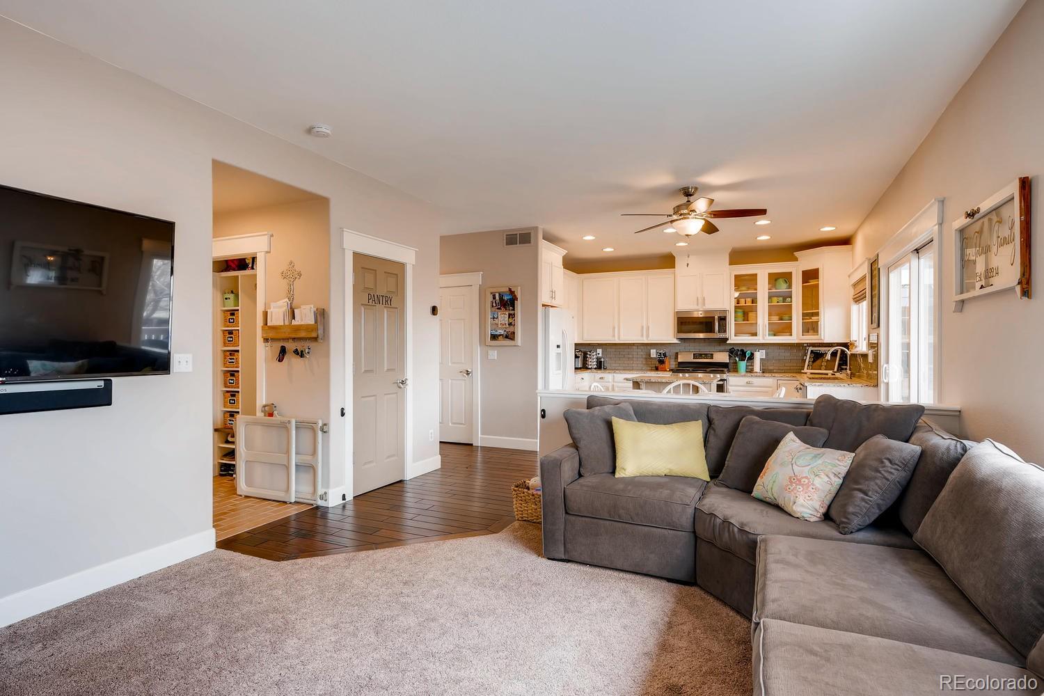 10232 South Rotherwood Circle Highlands Ranch, CO 80130 - Photo 13 of 27 Gallery Image 13