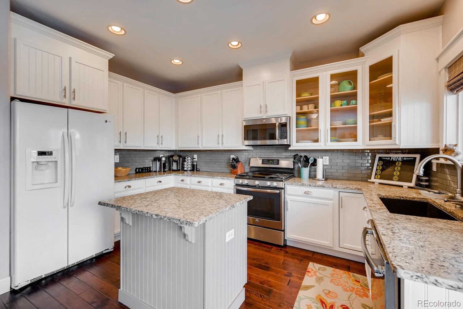 10232 South Rotherwood Circle Highlands Ranch, CO 80130 - Photo 7 of 27 Gallery Image 7