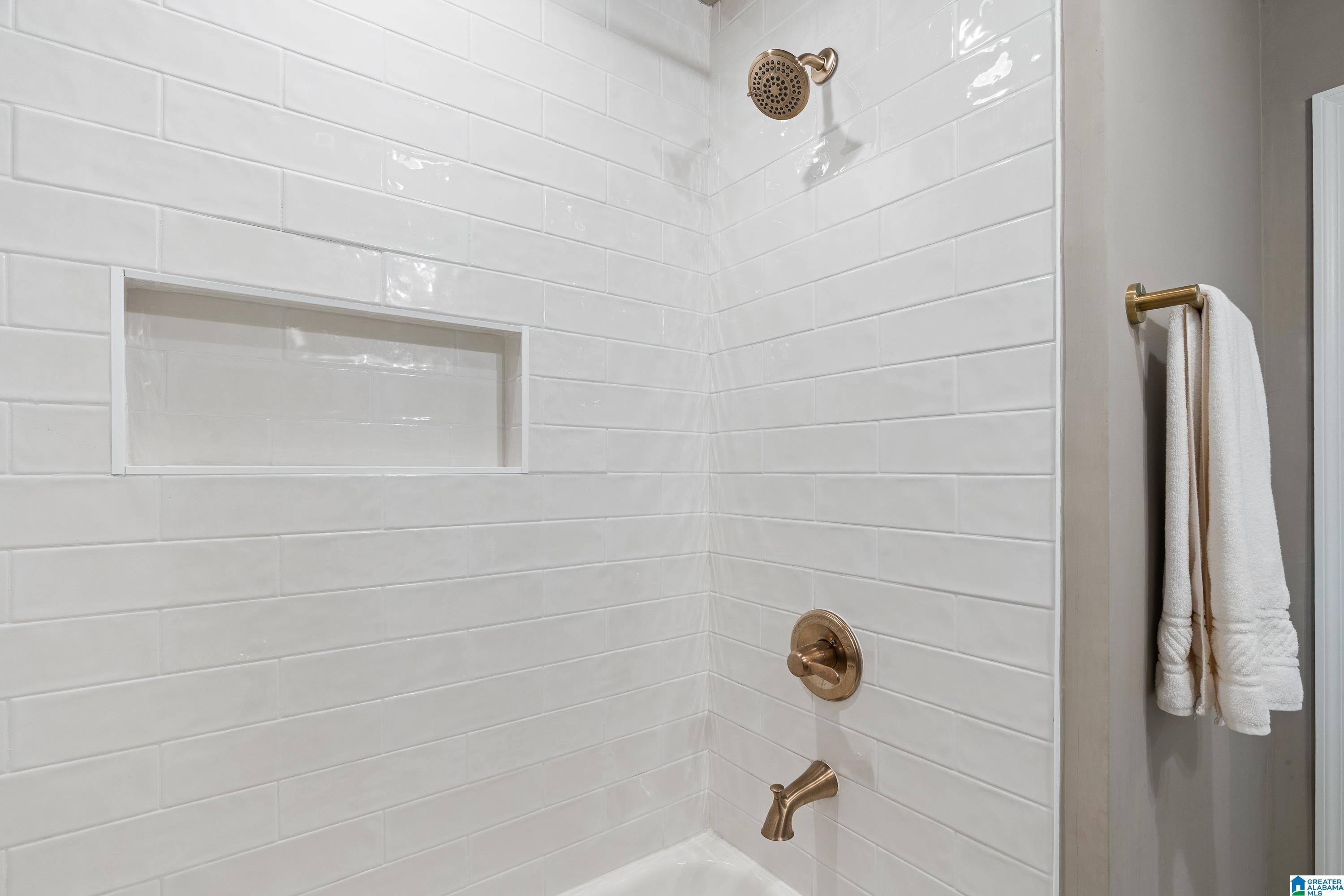2025 Hickory Road Vestavia Hills, AL 35216 - Photo 30 of 57 Gallery Image 30