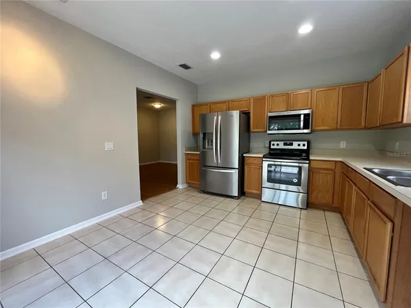 $2,300 | 342 Fern Lake Drive, Orlando, FL 32825