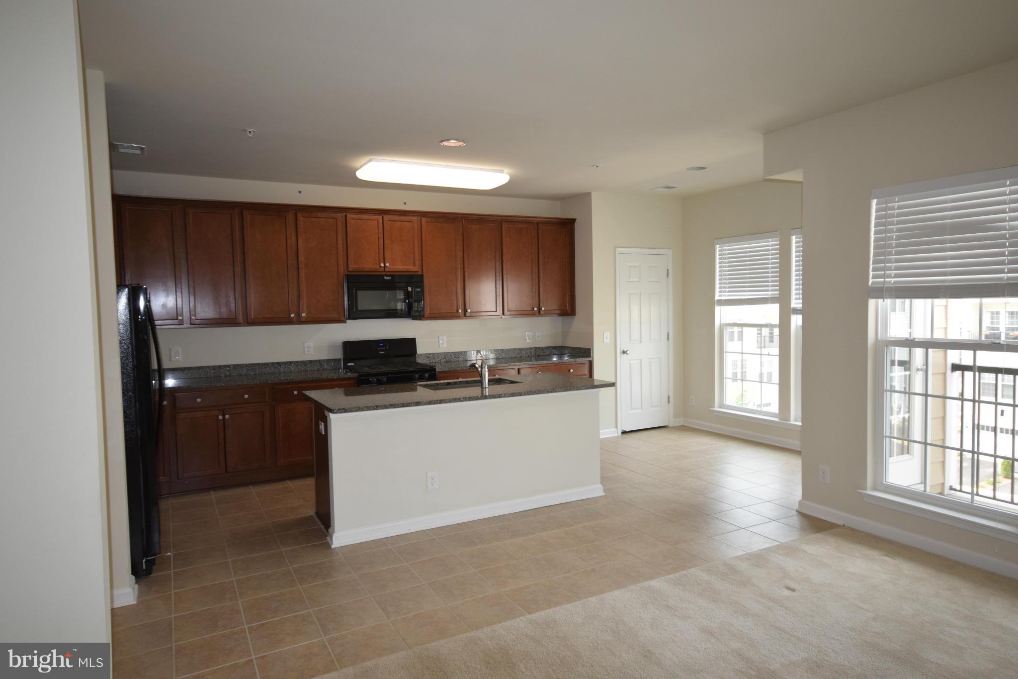 42779 Burrell Square Ashburn, VA 20147 - Photo 3 of 30 Kitchen