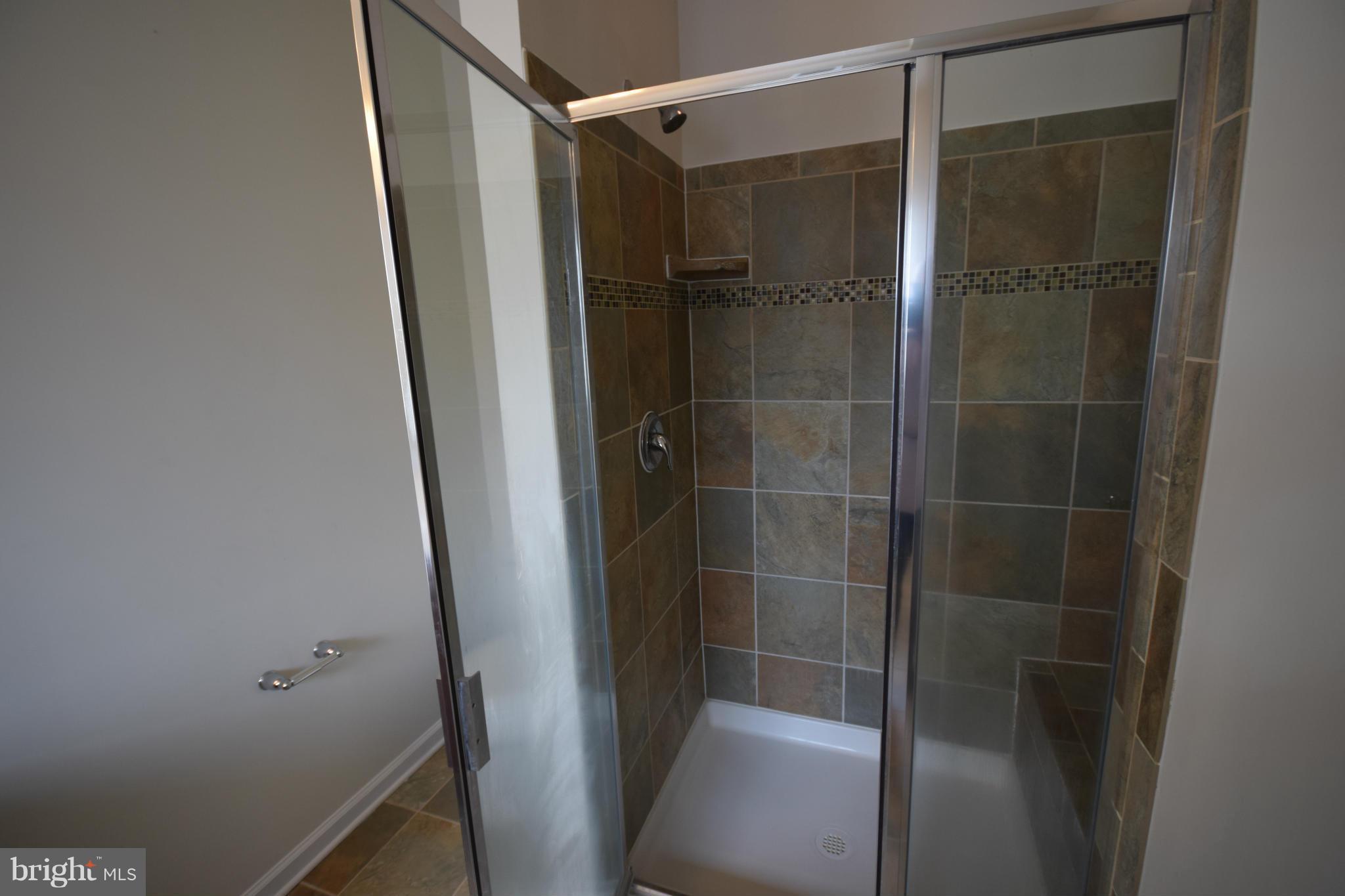 42779 Burrell Square Ashburn, VA 20147 - Photo 22 of 30 Bath (Master)