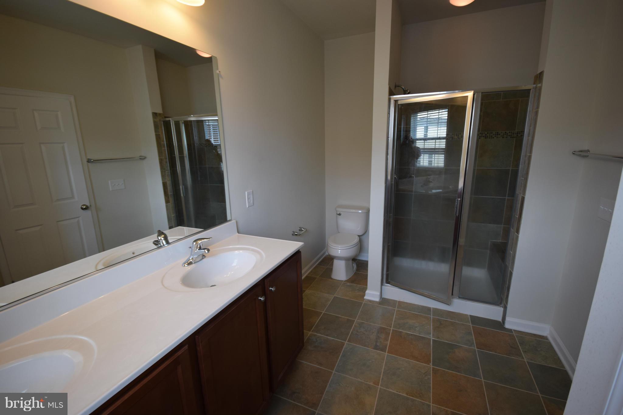 42779 Burrell Square Ashburn, VA 20147 - Photo 23 of 30 Bath (Master)