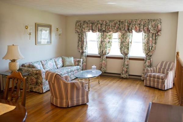 16 Meadowbrook Road Auburn, MA 01501 - Photo 3 of 13 Gallery Image 3