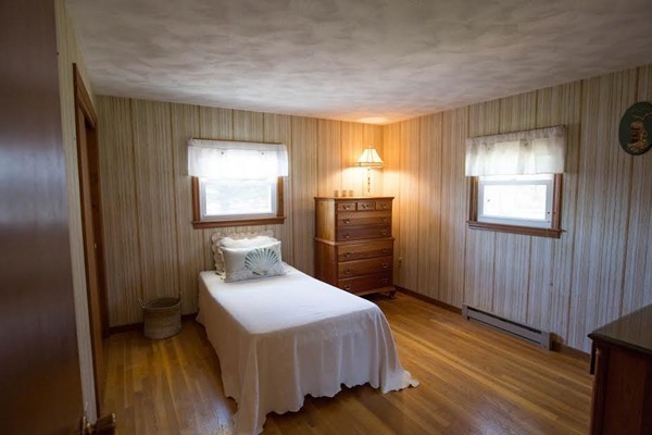 16 Meadowbrook Road Auburn, MA 01501 - Photo 8 of 13 Gallery Image 8