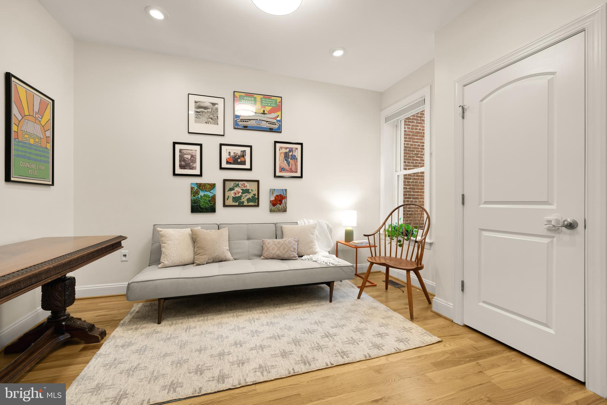 1813 Kilbourne Place Northwest Washington, DC 20010 - Photo 46 of 69 3rd bedroom