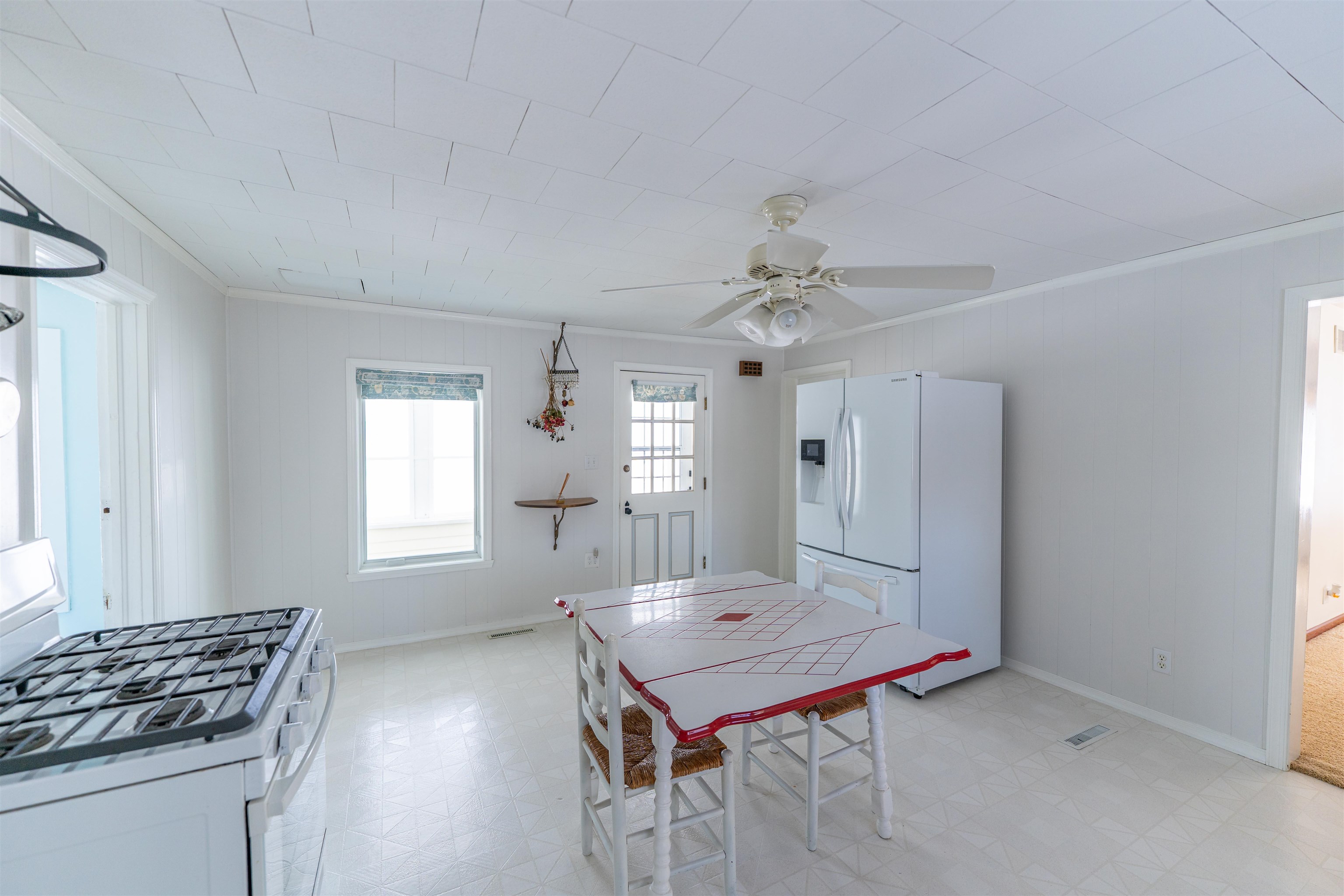 9709 Cunningham Road Winnebago, IL 61088 - Photo 11 of 98